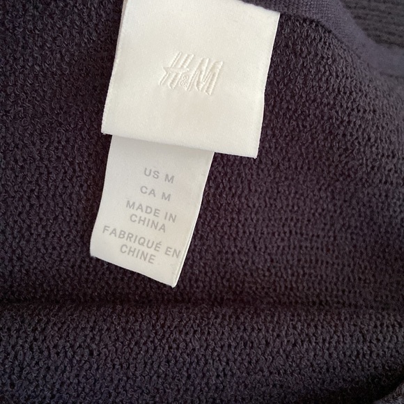 H&M knit top - Picture 3 of 8